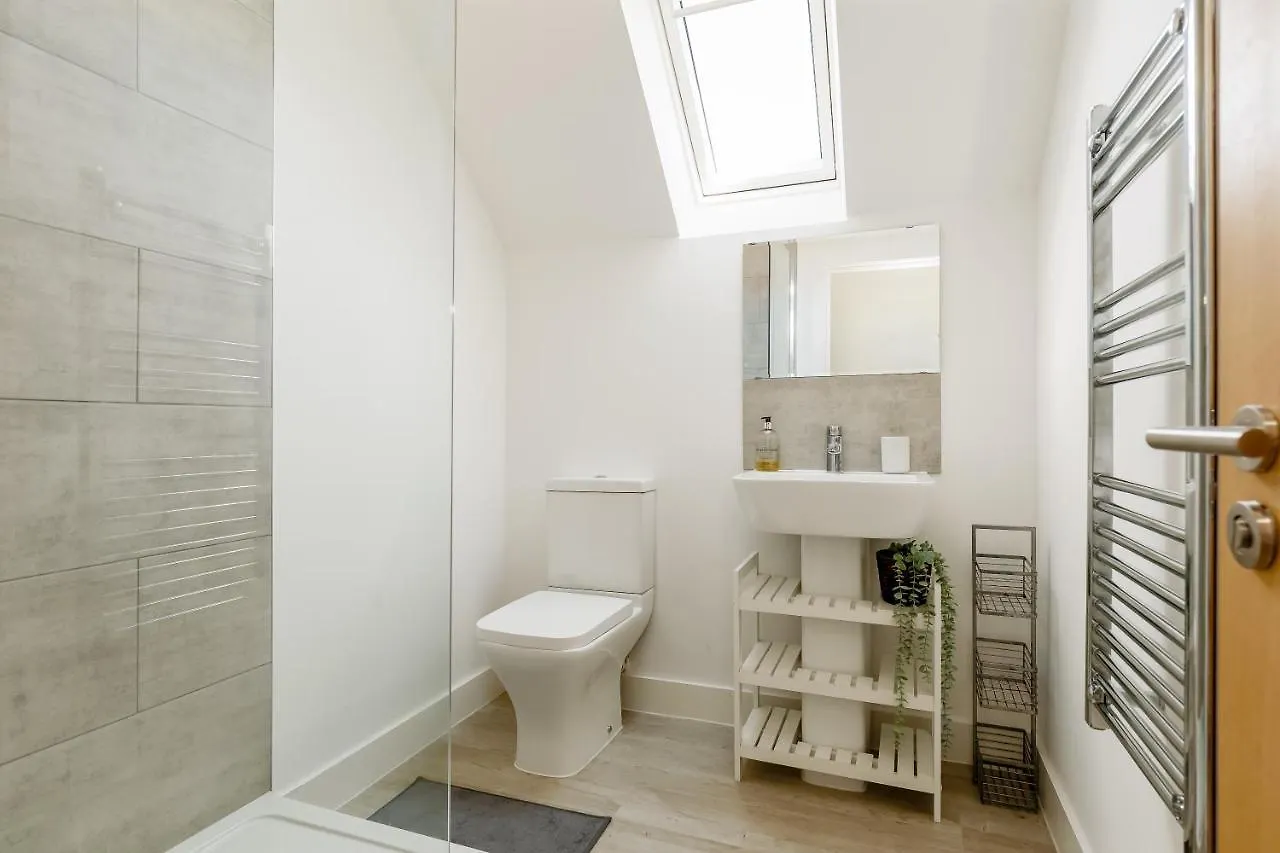 Modern 1 Bed Seaside Apartment Bournemouth 0*,